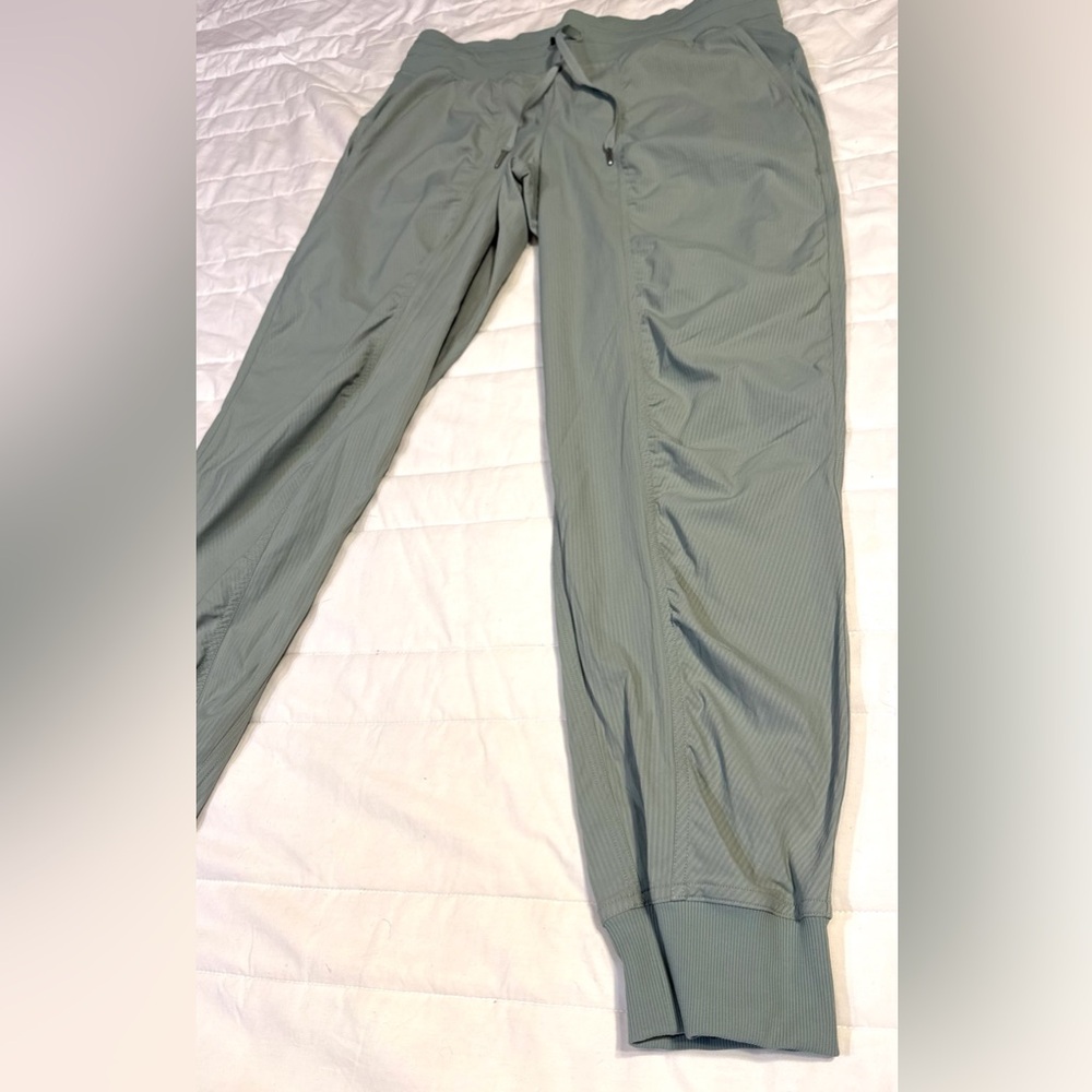LULULEMON Green Track Pants - Picture 3 of 8